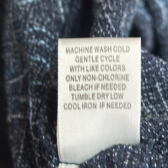 CJ Banks Zippered Jacket with slip pockets at waist and faux pockets at chest - Picture 7 of 8